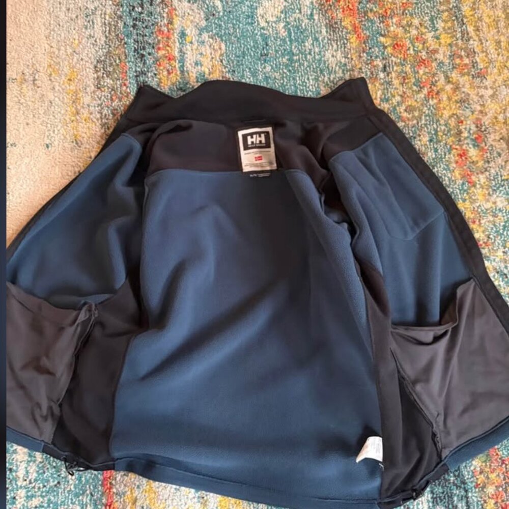 Men’s XL Helly Hansen fleece like new - image 2